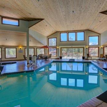Woodland Country Lodge วูดแลนด์พาร์ค ภายนอก รูปภาพ
